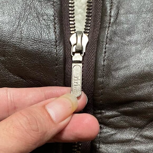 Classic Shearling Leather Jacket - Picture 3 of 4